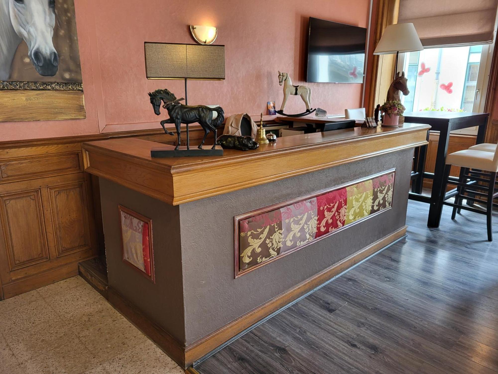 Hotel Logis Restaurant De France 2*